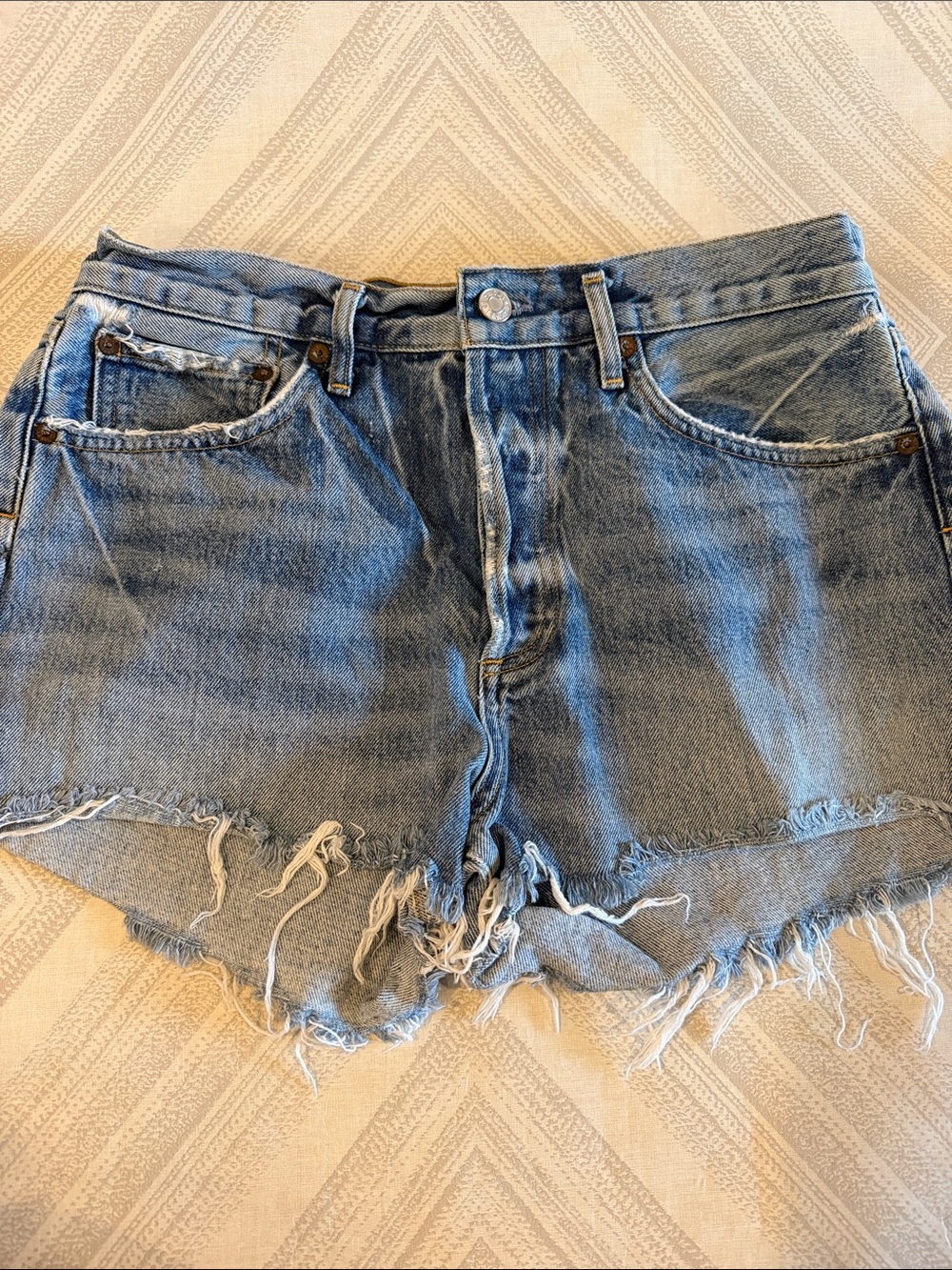 AGOLDE Faded Blue Denim Cutoff Shorts Size 28 Distressed